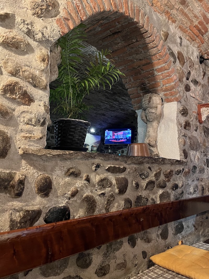Pizzeria La Torre San Martino - Pizzeria La Torre San Martino, Via Brentano, 10, 22011 Griante CO, Italy