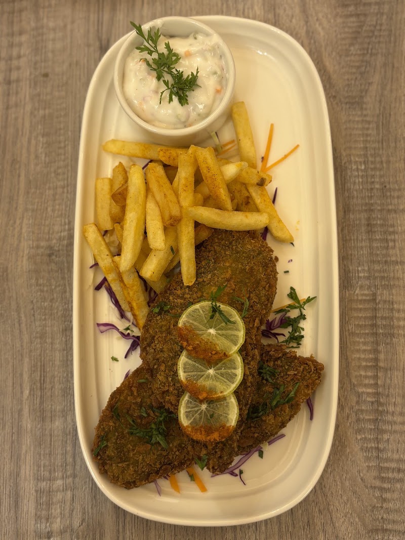 Bougainvillea Cafe & Bistro - Bougainvillea Cafe & Bistro 234C, Prince Anwar Shah Rd, nearby South City Mall, Lords More, Jodhpur Colony, Lake Gardens, Kolkata, West Bengal 700045, India