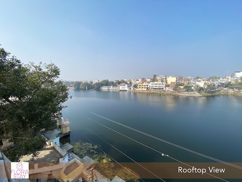 RM Lake View Hotel - Best lake View Hotel in Udaipur | Rooftop Cafe in Udaipur - RM Lake View Hotel - Best lake View Hotel in Udaipur | Rooftop Cafe in Udaipur 65, Jaatwadi, Pannadhay Marg, Nai, Puliya, Old City, Jatwari, Silawatwari, Udaipur, Rajasthan 313004, India