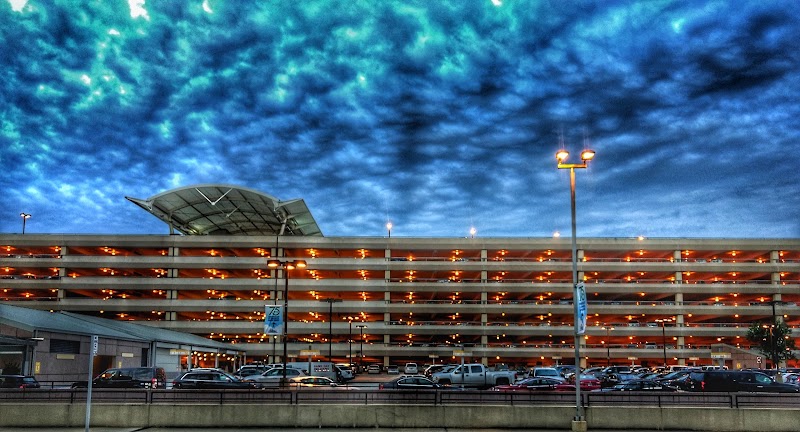 Raleigh-Durham International Airport - Raleigh-Durham International Airport, 2400 John Brantley Blvd, Morrisville, NC 27560, USA