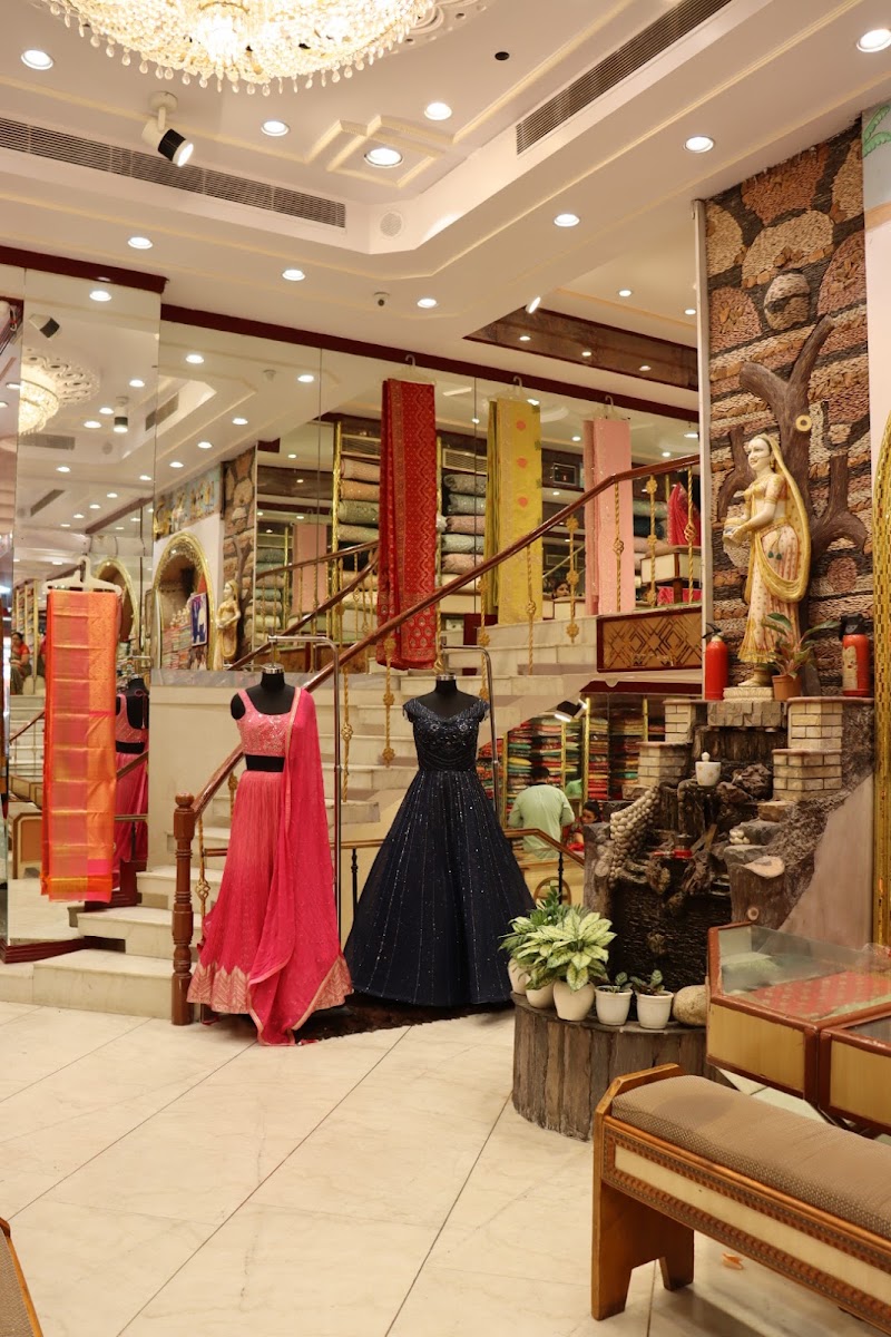Roop Laxmi - Roop Laxmi 181, Johari Bazar Rd, Bapu Bazar, Pink City, Jaipur, Jaipur Nagar Nigam Area, Rajasthan 302003, India