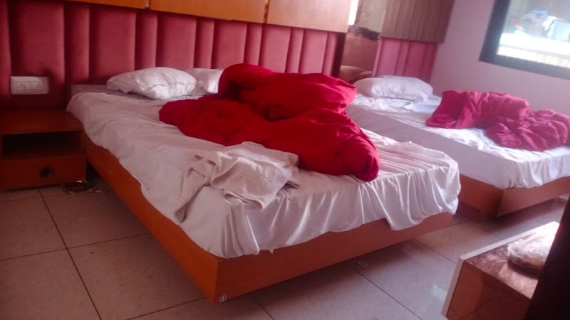 HOTEL HIRA PALACE - HOTEL HIRA PALACE 349, Suraj Nagar, Ujjain, Madhya Pradesh 456006, India
