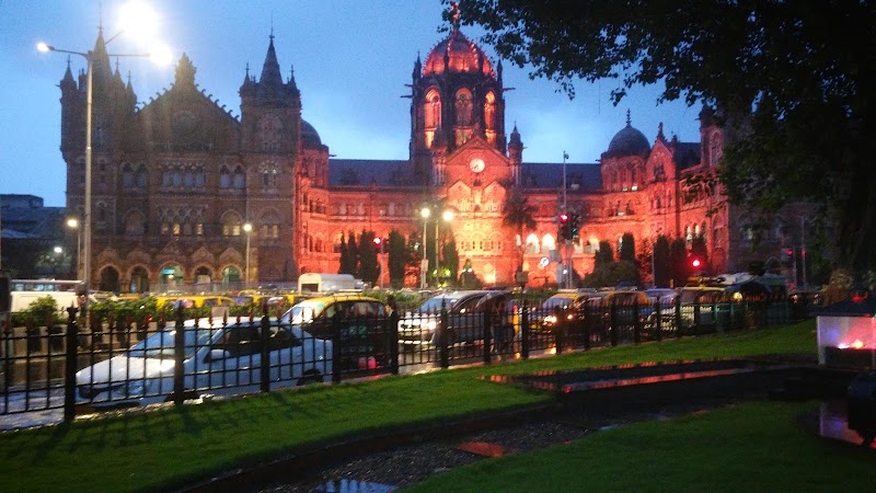 Chhatrapati Shivaji Terminus - Chhatrapati Shivaji Terminus Fort, Mumbai, Maharashtra 400001, India