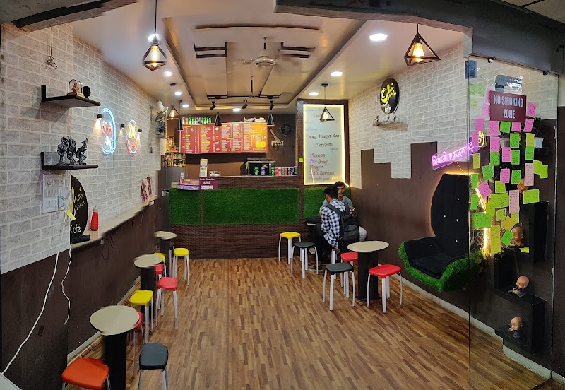 CHAI BISKUT CAFE - CHAI BISKUT CAFE Giriraj Building, Bhawarkua Main Rd, Vishnu Puri Colony, Indore, Madhya Pradesh 452001, India