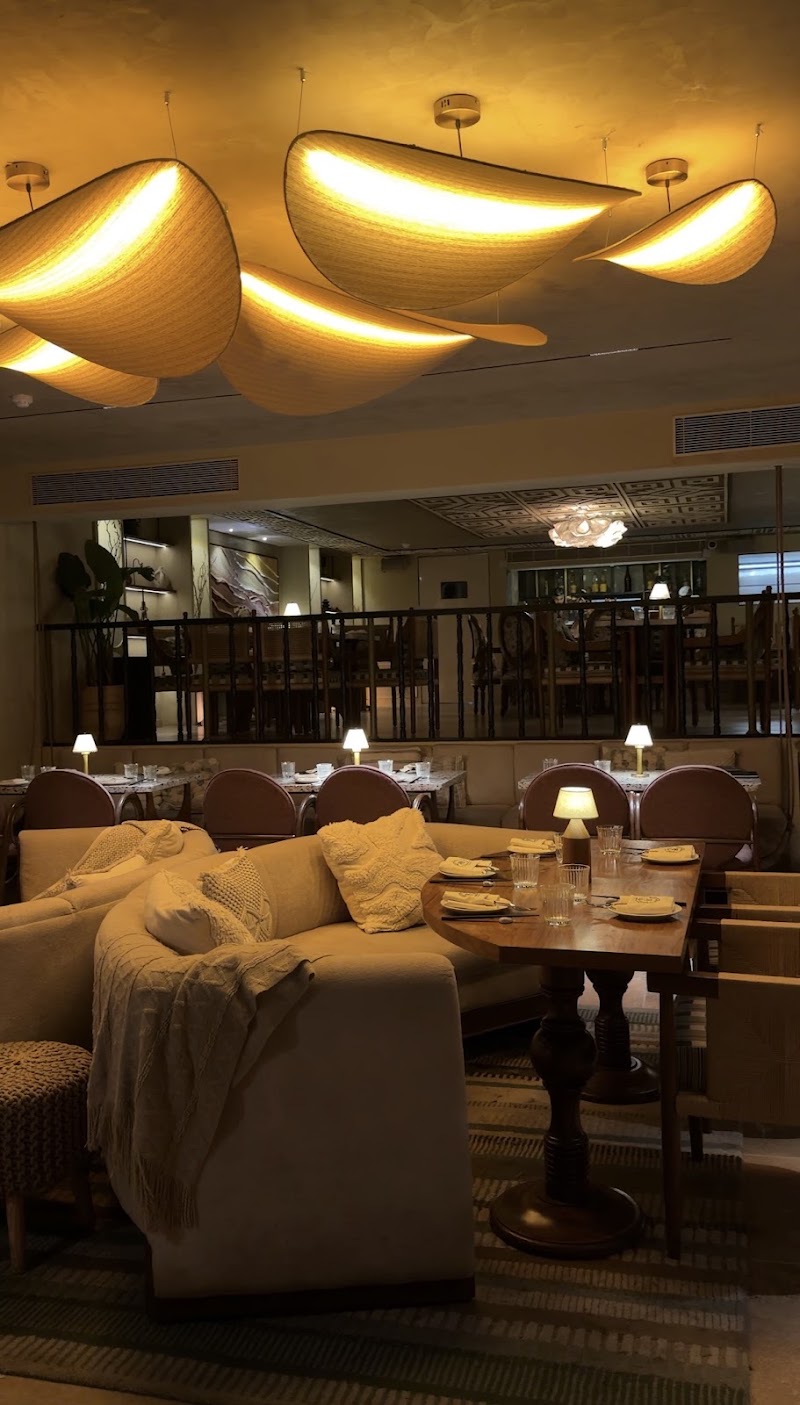 House of Akina - House of Akina, Golden Palace, Turner Rd, opposite Mala Sinha Bunglow, Bandra West, Mumbai, Maharashtra 400050, India