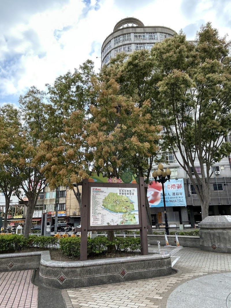 Fengyuan Station - Fengyuan Station, Fengyuan District, Taichung City, Taiwan 420