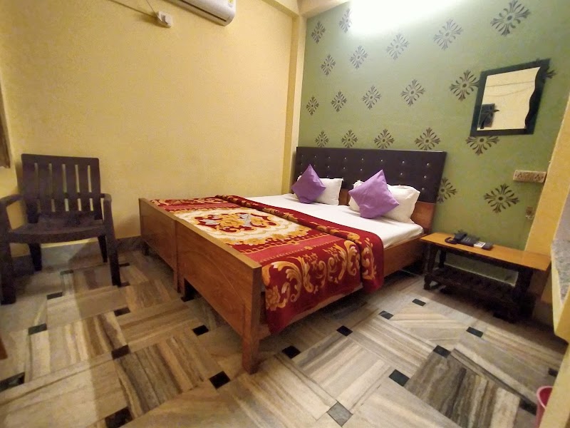 Hotel Aakash Ganga - Hotel Aakash Ganga B-3/209 Near Raja Chetsingh Fort, Shivala, Varanasi, Uttar Pradesh 221001, India