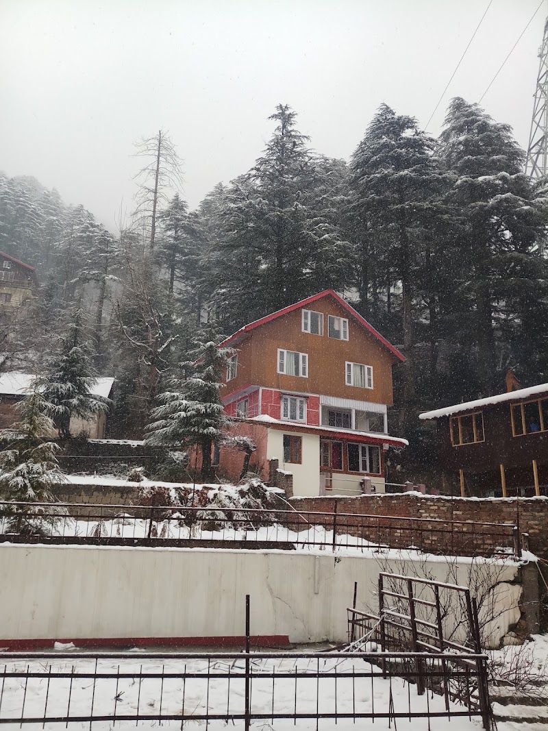 Wood Castle Hotel - Wood Castle Hotel Naag Mandir Road, kassal, 38FM+J4M, morh, Patnitop, Parbal, 182142
