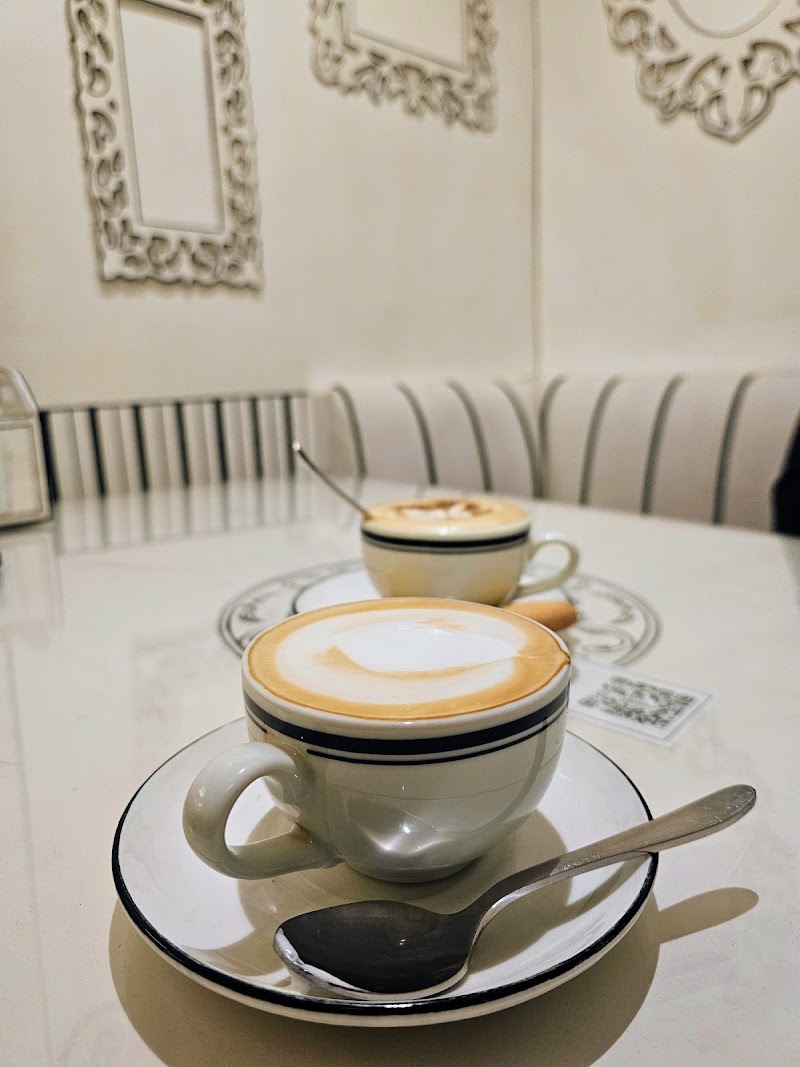The Camden Lane - The Camden Lane Lane E, Ragvilas Society, Koregaon Park, Pune, Maharashtra 411001, India