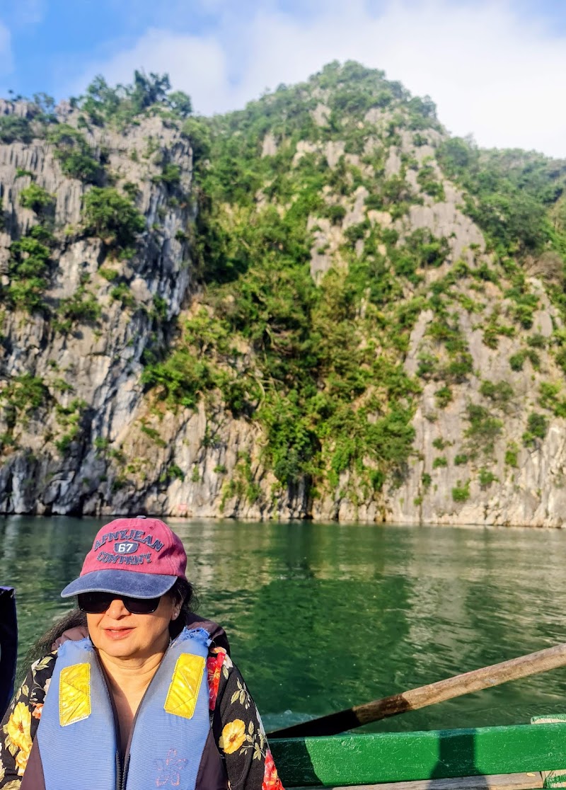 Dark Cave - Dark Cave, R32W+5V7, Cat Hai, Hai Phong, Vietnam