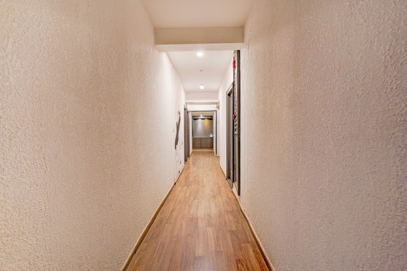 Super Townhouse by OYO Kanakpura Road Formerly Panchavati Comforts - Super Townhouse by OYO Kanakpura Road Formerly Panchavati Comforts, 253/6&7, Vasanthapura Main Road, Kanakapura Main Rd, near Yelachenahalli Metro Station, Prasanti Nagar, ISRO Layout, Bengaluru, Karnataka 560111, India