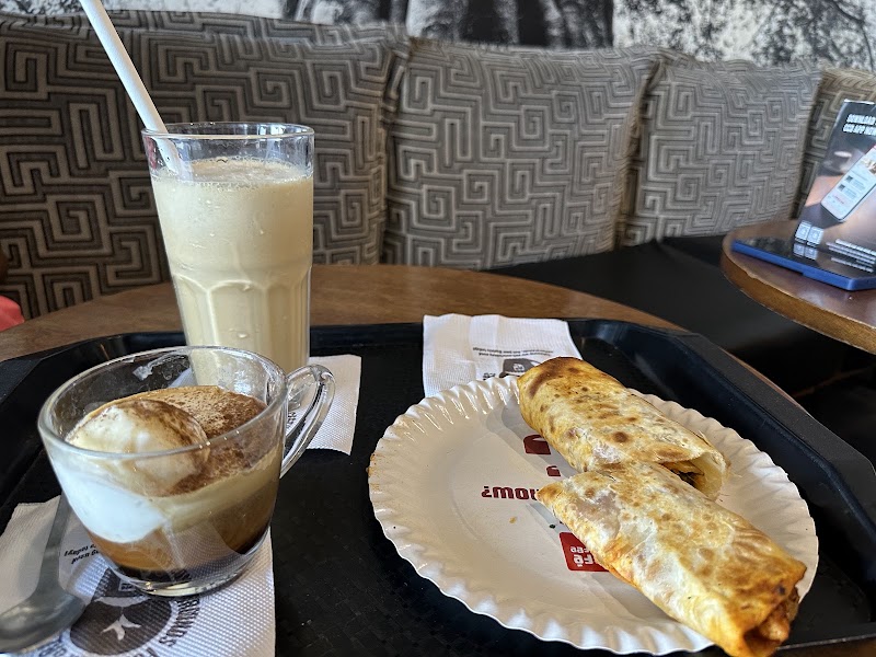 Cafe Coffee day - Siddeshwara Petroleum - Cafe Coffee day - Siddeshwara Petroleum, Siddeshwara Petroleum NH - 4 Gollarahatti, Highway, Davangere, Honnur, Karnataka 577556, India
