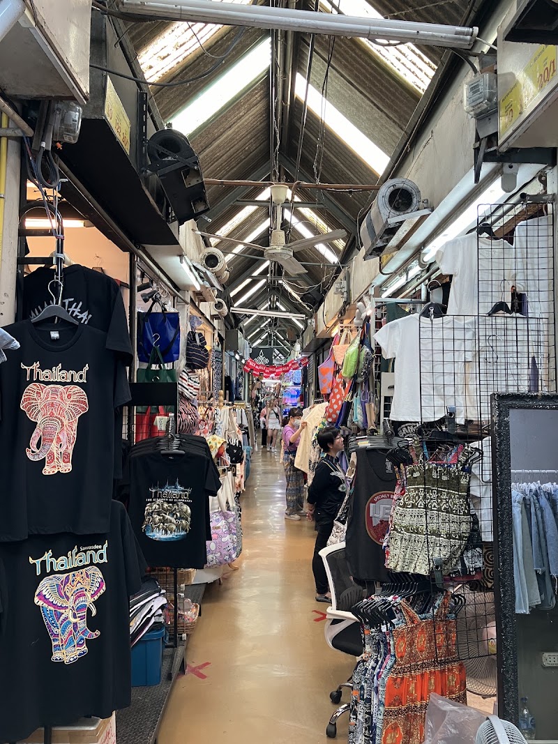 JatuJak Weekend Market - JatuJak Weekend Market QHX2+X5M, Bang Kapi, Huai Khwang, Bangkok 10900, Thailand