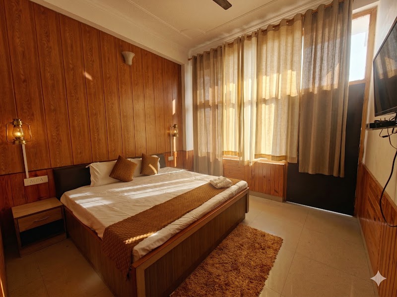 Bhimtal Treat | Luxury Resort & Restaurant - Bhimtal Treat | Luxury Resort & Restaurant Naukuchiatal Rd, near UTDC shop, near do bati, Bhimtal, Uttarakhand 263136, India