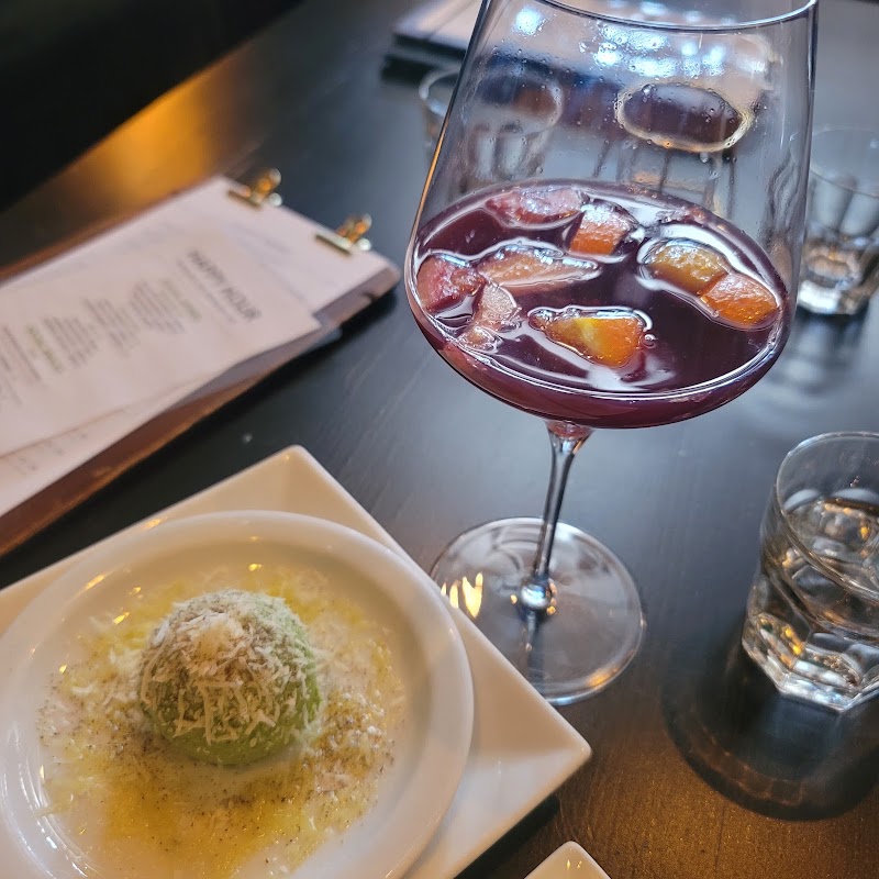 District Wine - District Wine 144 Linden Ave, Long Beach, CA 90802, USA