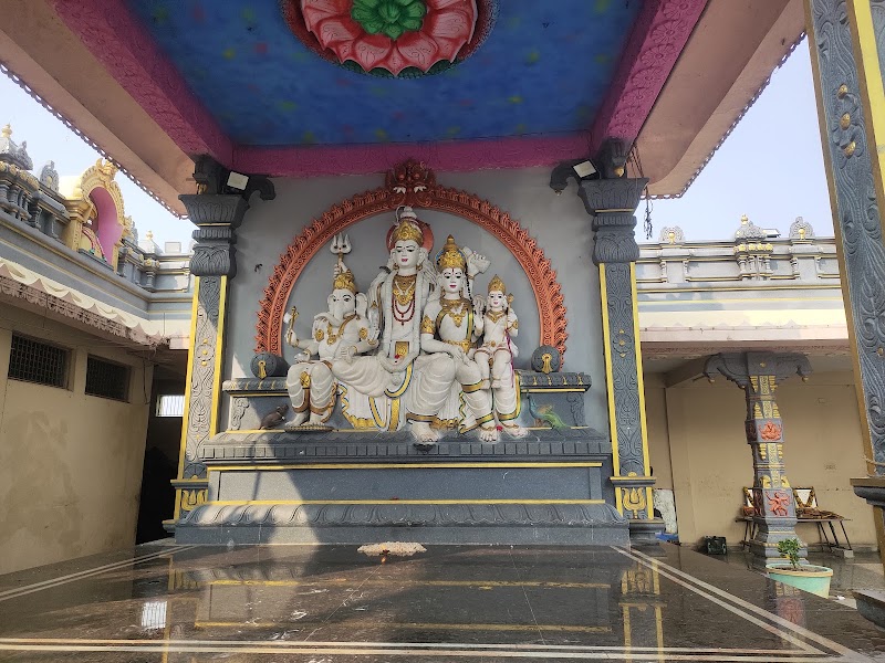 Jonnavada Temple - Jonnavada Temple FVHR+JC8, Jonnawada Old Bridge Rd, Jonnawada, Andhra Pradesh 524305, India