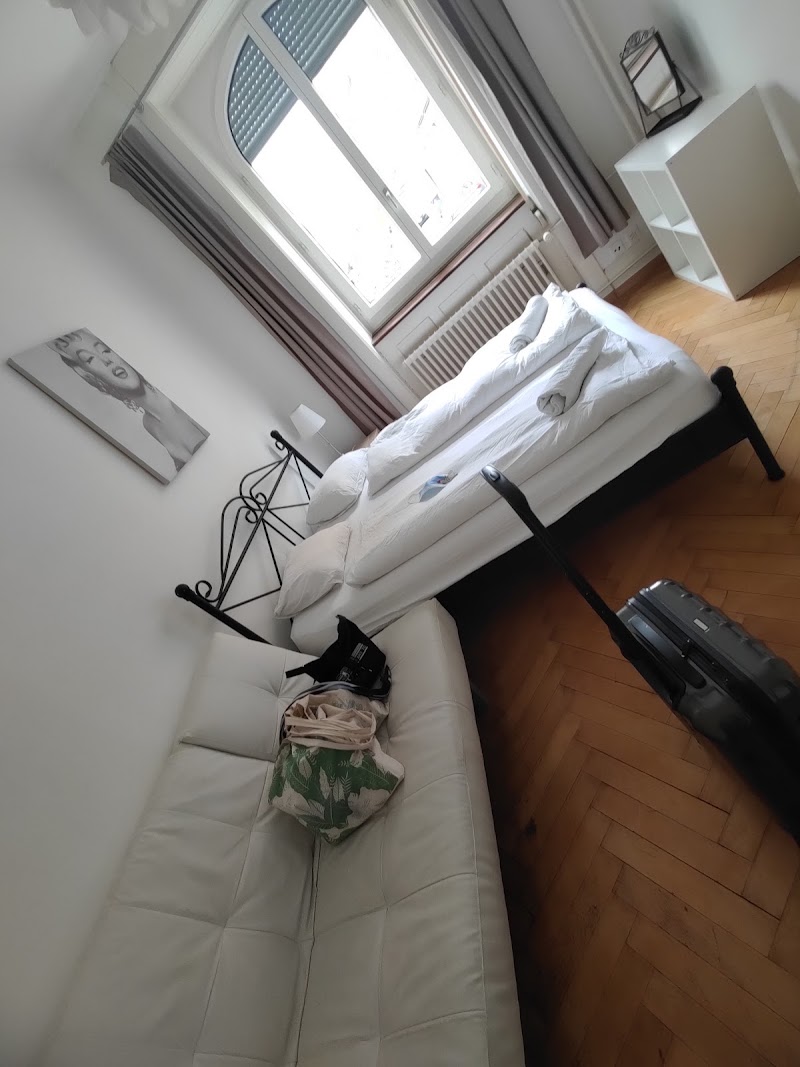 Homestay - Zurich center - Homestay - Zurich center Aemtlerstrasse 37, 8003 Zürich, Switzerland