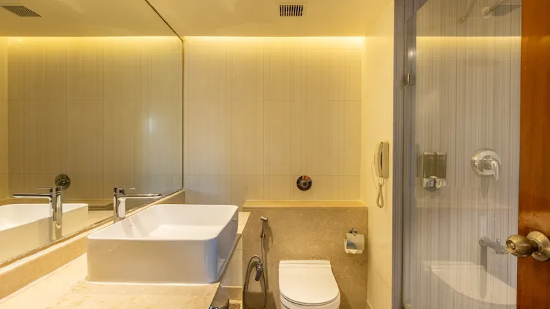 Citadel Sarovar Portico Hotel - Citadel Sarovar Portico Hotel, 41, Seshadri Rd, Racecourse, Gandhi Nagar, Bengaluru, Karnataka 560009, India