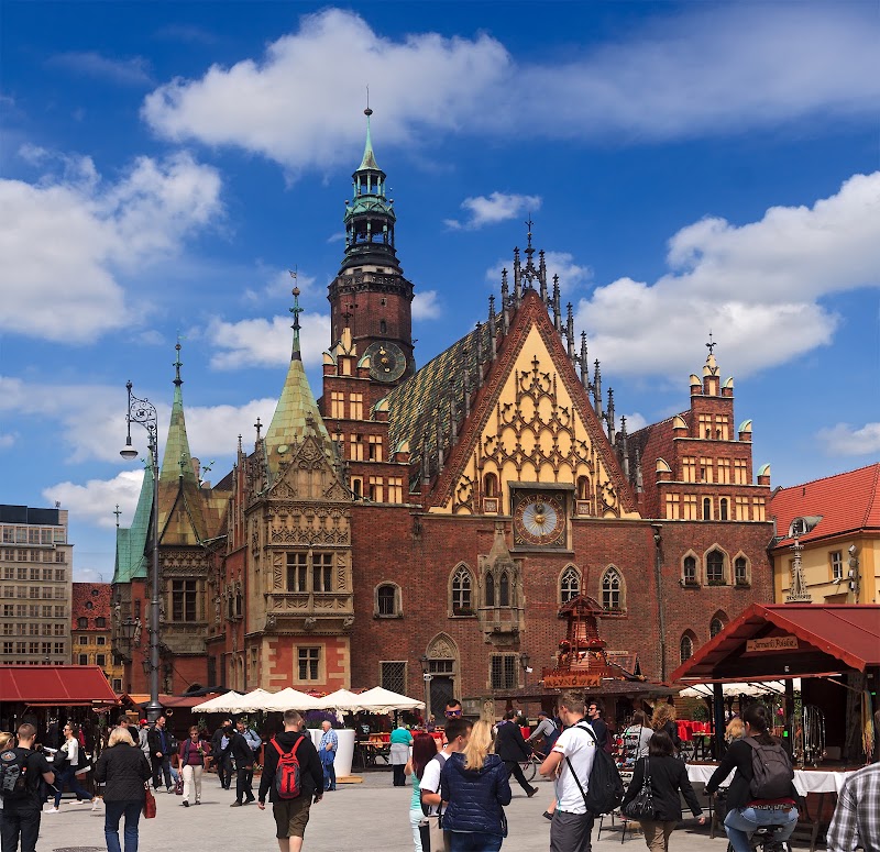 Muzeum Sztuki Mieszczańskiej - Muzeum Sztuki Mieszczańskiej Rynek Ratusz 1, 50-116 Wrocław, Poland