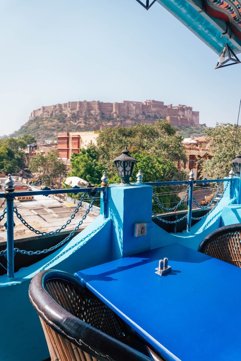 Dylan Cafe Restaurant and guest house - Dylan Cafe Restaurant and guest house Mahila Bagh Hospital, do khoto Kai bich, Gulab Sagar, Jodhpur, Rajasthan 342001, India