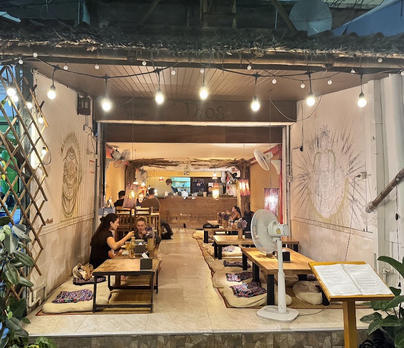 Ethos Vegetarian & Vegan Restaurant - Ethos Vegetarian & Vegan Restaurant 85/2 Thanon Tanao, Khwaeng Wat Bowon Niwet, Khet Phra Nakhon, Krung Thep Maha Nakhon 10200, Thailand