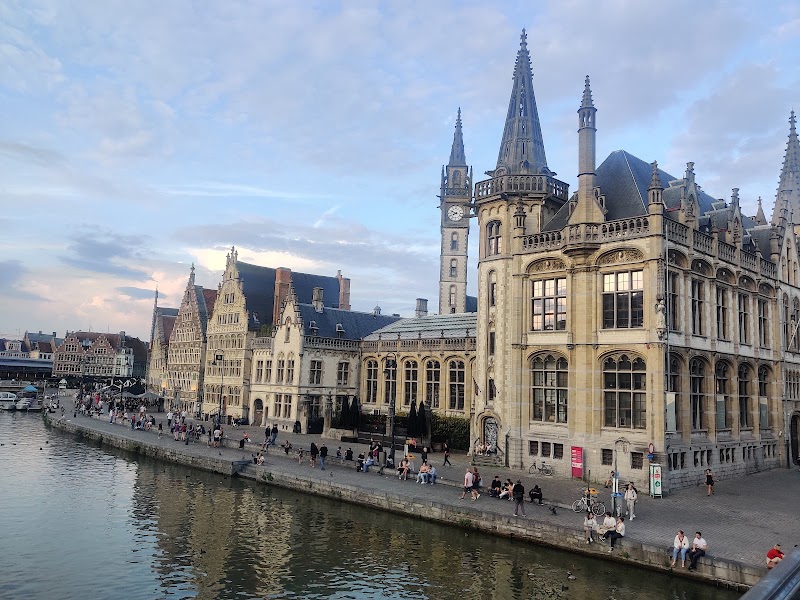 Hostel Uppelink - Hostel Uppelink, Sint-Michielsplein 21, 9000 Gent, Belgium