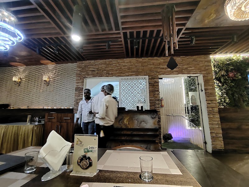 THE GRILLS, FOOD JUNCTION - THE GRILLS, FOOD JUNCTION Huda Complex SCO No. 6 1st Floor Opposite siddheshwar chowk, Prem Nagar, Sector 11, Gurugram, Haryana 122001, India