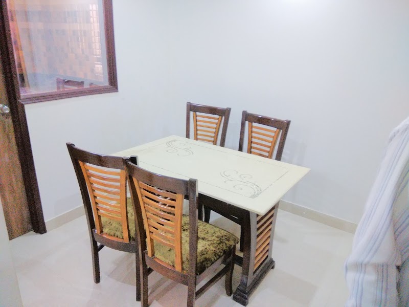 Braj Villas Family Suits - Braj Villas Family Suits HM9F+7JF, 384, Chaitanya Vihar Phase 1, Chaitanya Vihar, Vrindavan, Uttar Pradesh 281121, India