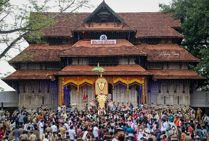 Sree Vadakkumnathan Temple - Sree Vadakkumnathan Temple Swaraj Round N, Kuruppam, Thekkinkadu Maidan, Thrissur, Kerala 680001, India