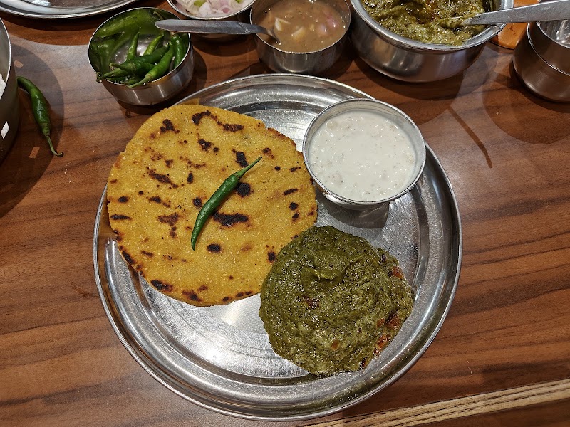 Bharawan Da Dhaba - Bharawan Da Dhaba near Town Hall, Subhash Park, Katra Ahluwalia, Amritsar, Punjab 143006, India