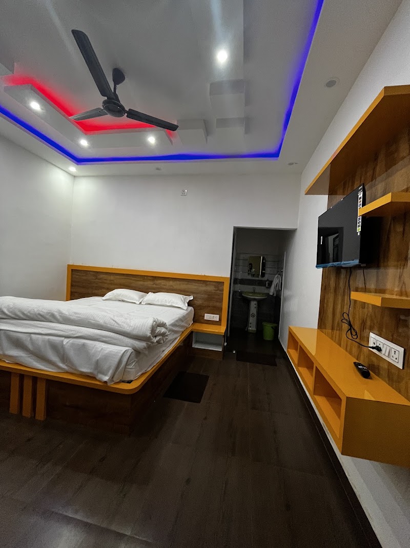 SADHNI REST HOUSE - SADHNI REST HOUSE, F7G8+R7G, J. W, F. S, Netarhat, Birjiatoli, Jharkhand 835218, India
