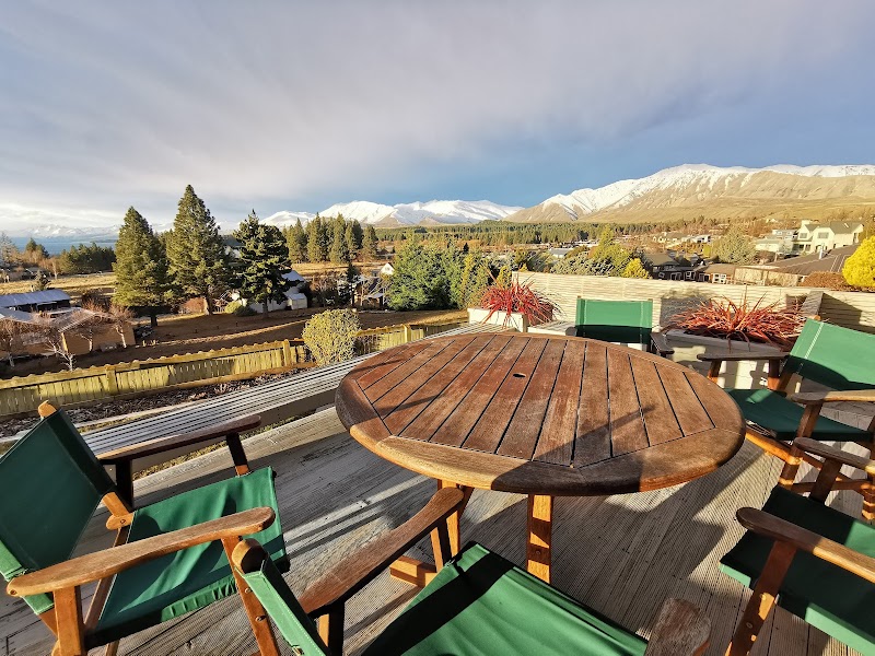 Lake House - Discover Tekapo Accommodation - Lake House - Discover Tekapo Accommodation 3 Hamilton Drive, Lake Tekapo 7945, New Zealand