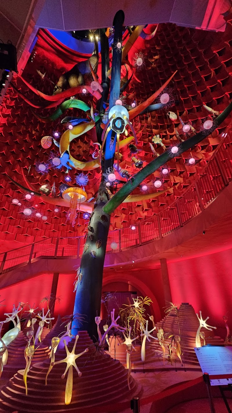 Tower of the Sun - Tower of the Sun Japan, 〒565-0826 Osaka, Suita, Senribanpakukōen, 1−１ 太陽の塔地下 1階