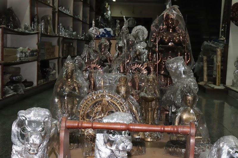 New Kashmir Art And Crafts(Govt Regd) - New Kashmir Art And Crafts(Govt Regd) Ground floor, Spencer Plaza Mall, G60, Anna Salai, Chennai, Tamil Nadu 600002, India