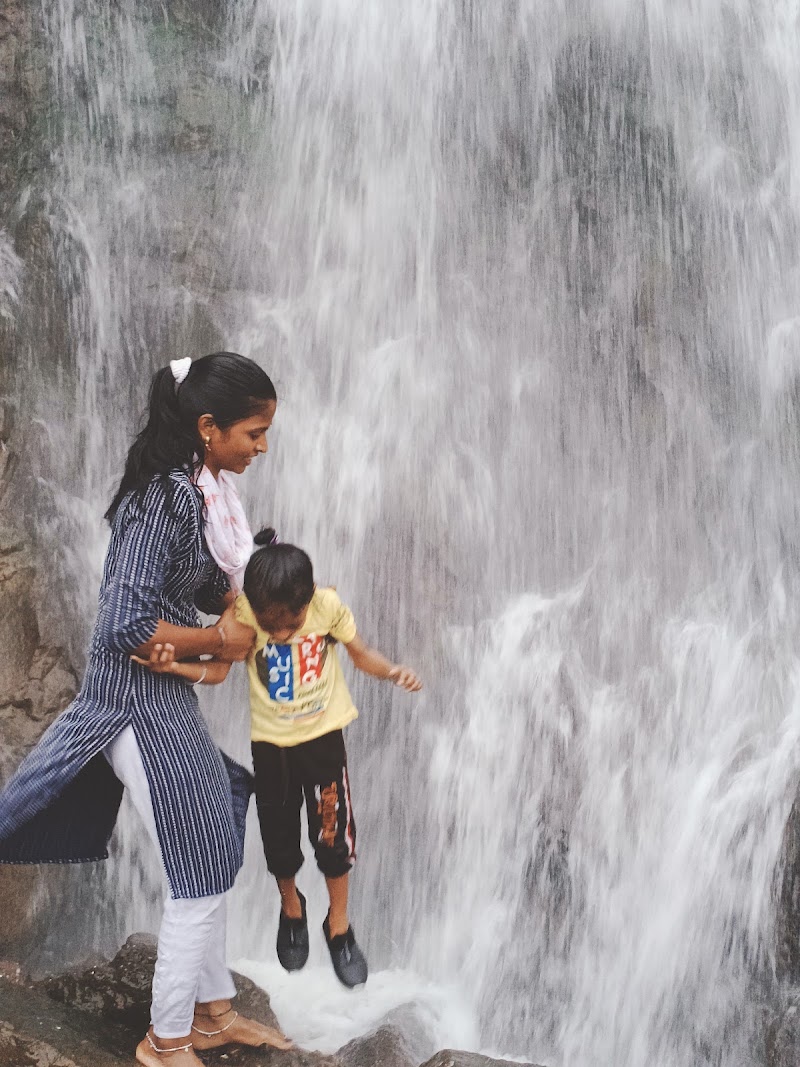 Lonavala Lake Waterfall - Lonavala Lake Waterfall lake road, Lonavala, Maharashtra 410402, India