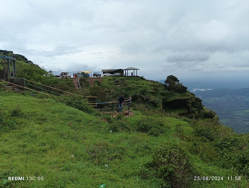 Baba Budan giri - Baba Budan giri Baba Budan giri, Nagenahalli, Karnataka 577131, India