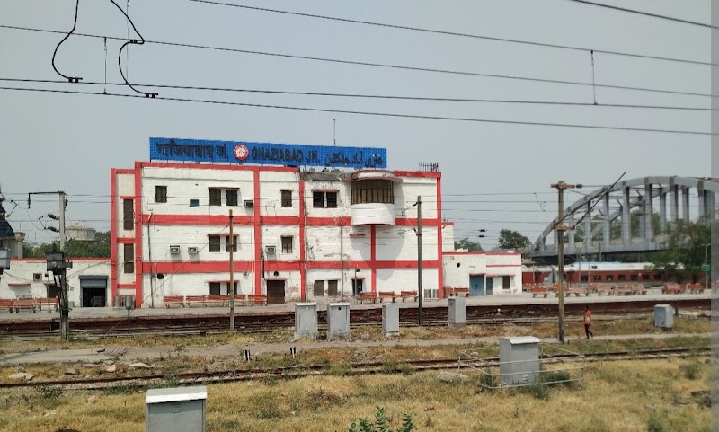 Ghaziabad Railway Station - Ghaziabad Railway Station, 224, Bhur Bharat Nagar, Railway Colony, Madhopura, Ghaziabad, Uttar Pradesh 201009, India