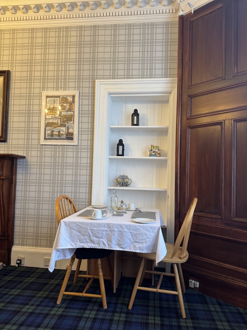 Brig O'Doon Guest House - Brig O'Doon Guest House 262 Ferry Rd., Edinburgh EH5 3AN, UK