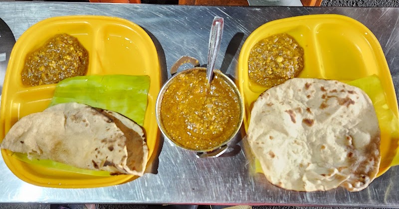 S V FOOD PLAZA - S V FOOD PLAZA Sri Varaha swamy rest house - 1, near Torigonda vengamamba Anna prasadam, Tirumala, Tirupati Urban, Andhra Pradesh 517504, India