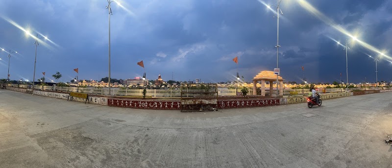 Hotel Shree Lok - Hotel Shree Lok, 5QH8+FWJ, 112/12, near Mahakal Lok Corridor Road, Jaisinghpura, Ganesh Nagar, Ujjain, Madhya Pradesh 456006, India
