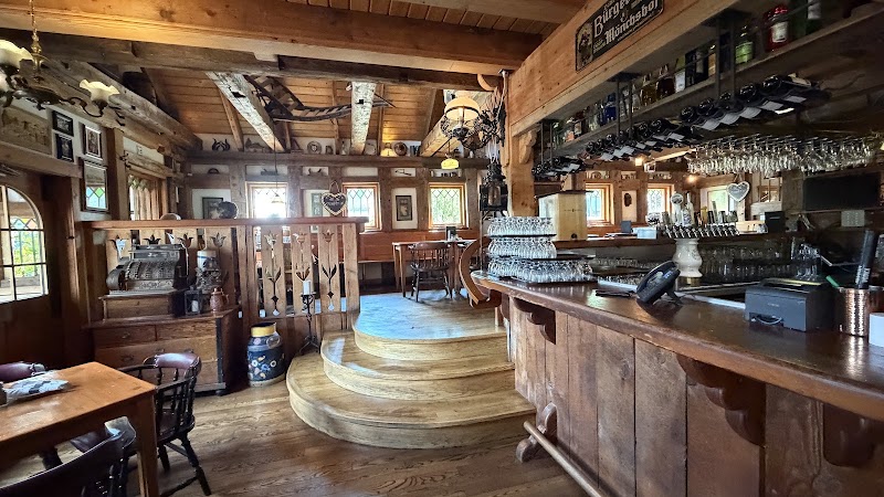 Gasthaus on the Lake - Gasthaus on the Lake 5790 Beach Ave, Peachland, BC V0H 1X6, Canada