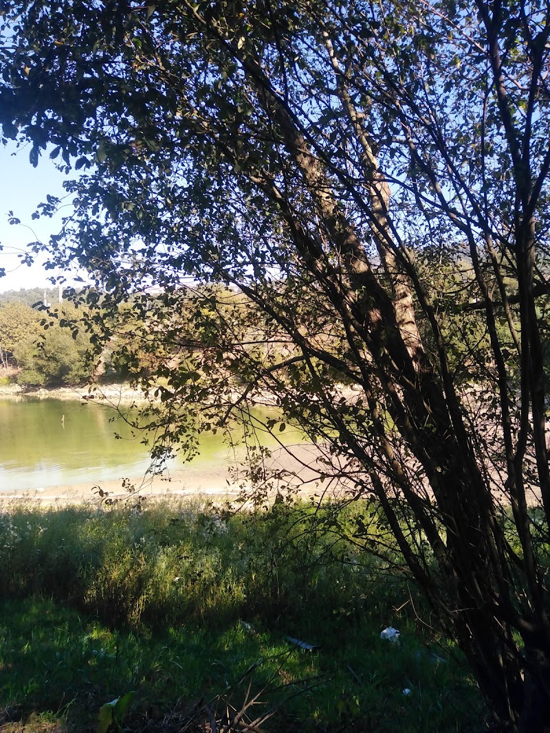 Praia Fluvial de Alpendorada - Praia Fluvial de Alpendorada R. Padre David Teixeira 1432, 4575 Alpendurada e Matos, Portugal