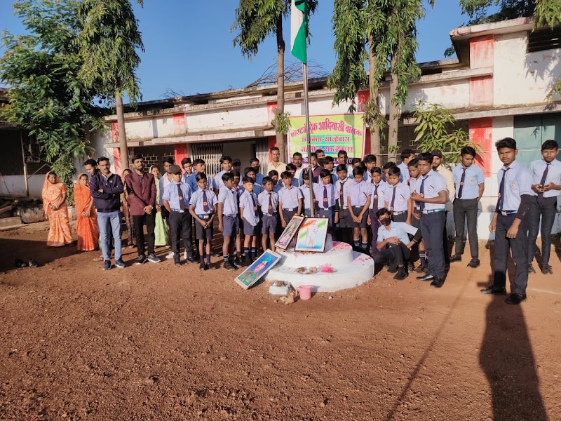 Salhewara - Salhewara, QRPX+75C, Pondi, Chhattisgarh 491888, India