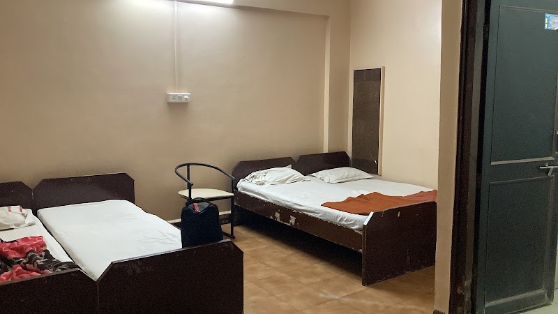 Hotel Parag - Hotel Parag, 327/A, Laxmi Rd, New Nana Peth, Ganesh Peth, Pune, Maharashtra 411002, India