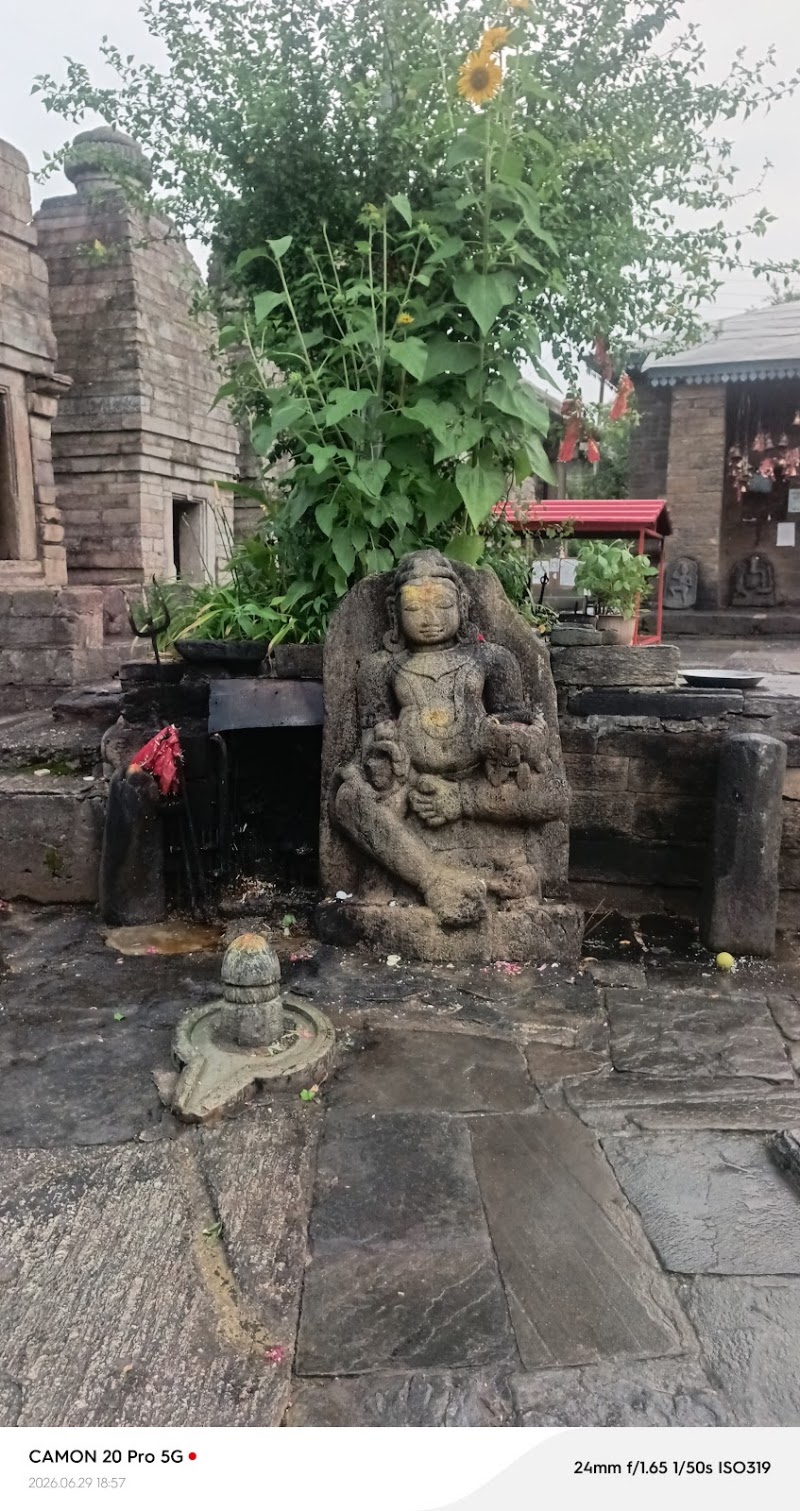 Baijnath uttrakhand - Baijnath uttrakhand, WJ48+X39, Baijnath, Uttarakhand 263641, India