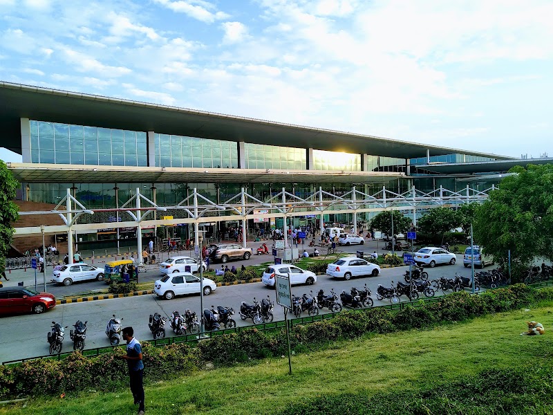 Chaudhary Charan Singh International Airport - Chaudhary Charan Singh International Airport Amausi, Lucknow, Uttar Pradesh 226009, India