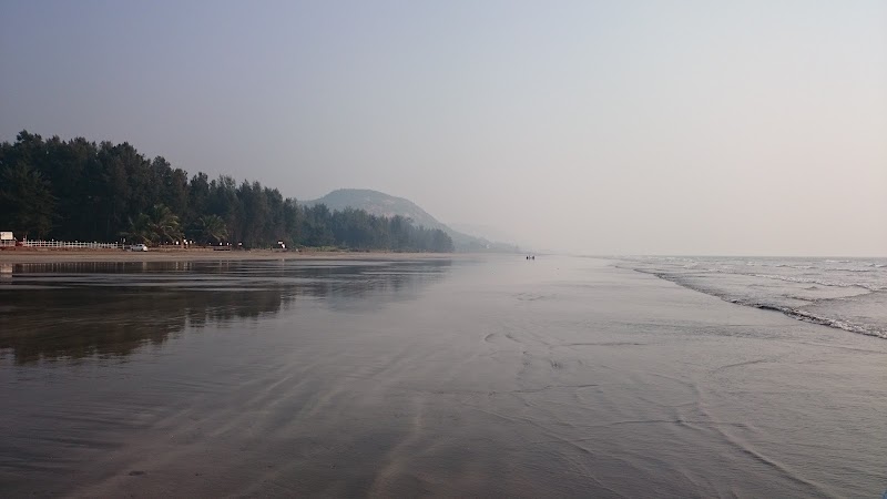 Murud Beach, Dapoli - Murud Beach, Dapoli Q4F8+25, Murud, Maharashtra 415713, India