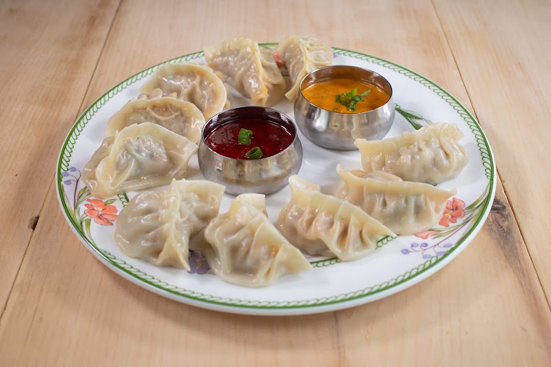 Bombay To Mumbai - Fine Indian & Hakka Restaurant - Bombay To Mumbai - Fine Indian & Hakka Restaurant 135 Queenston St, St. Catharines, ON L2R 2Z8, Canada