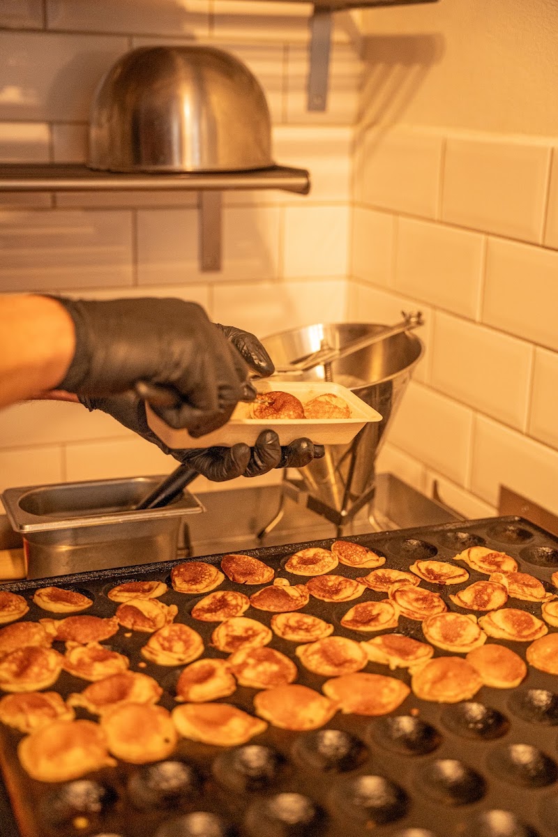 The Happy Pig Pancake Shop - The Happy Pig Pancake Shop, Rosmarijnsteeg 12, 1012 RP Amsterdam, Netherlands