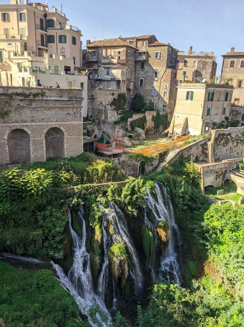 Villa Gregoriana - Villa Gregoriana, Largo Sant'Angelo, 1, 00019 Tivoli RM, Italy